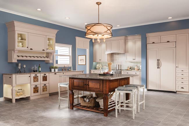 Kitchen Island Kraftmaid maple kitchen in chai - kraftmaid Kitchen Island Kraftmaid maple kitchen in chai - kraftmaid