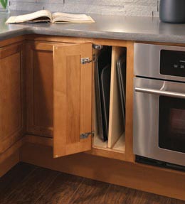 Passport Base Single Door w/Tray Divider