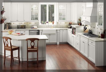 g-shaped kitchen - kraftmaid cabinetry